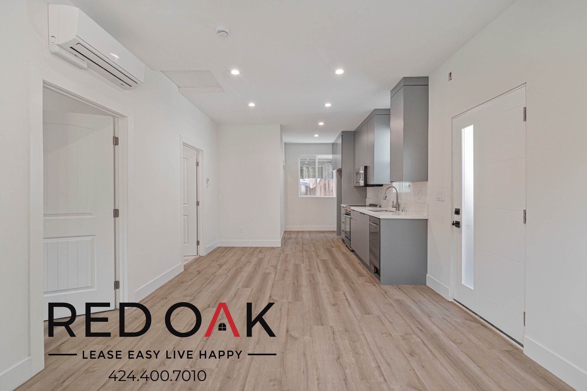 Building Photo - 4592 Riverton Ave