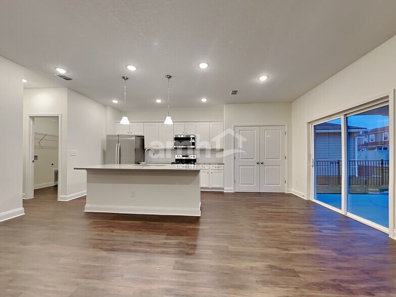 Building Photo - 171 Elcano Ln