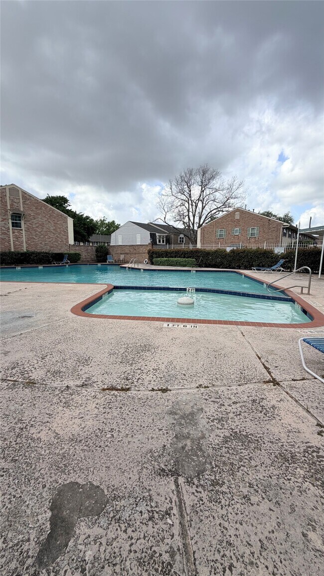 Building Photo - 6349 Briar Rose Dr