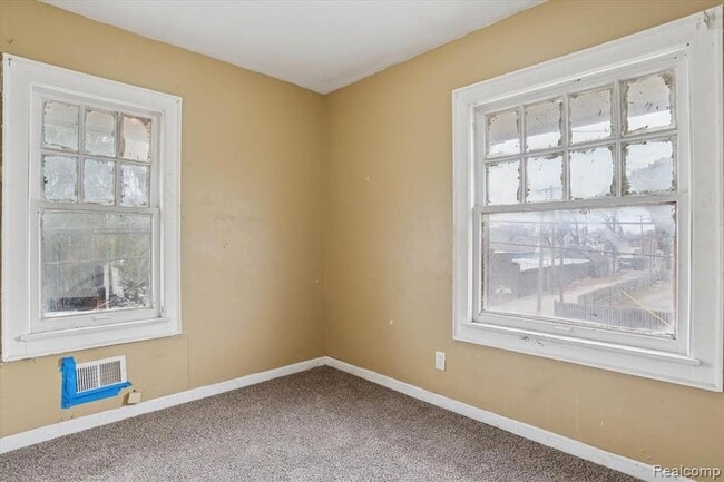 Building Photo - 5421 Toledo St