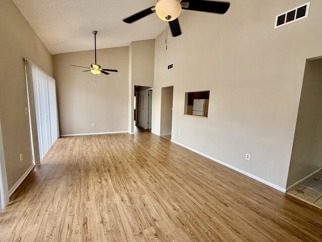 Building Photo - 2938 Lichen Ln