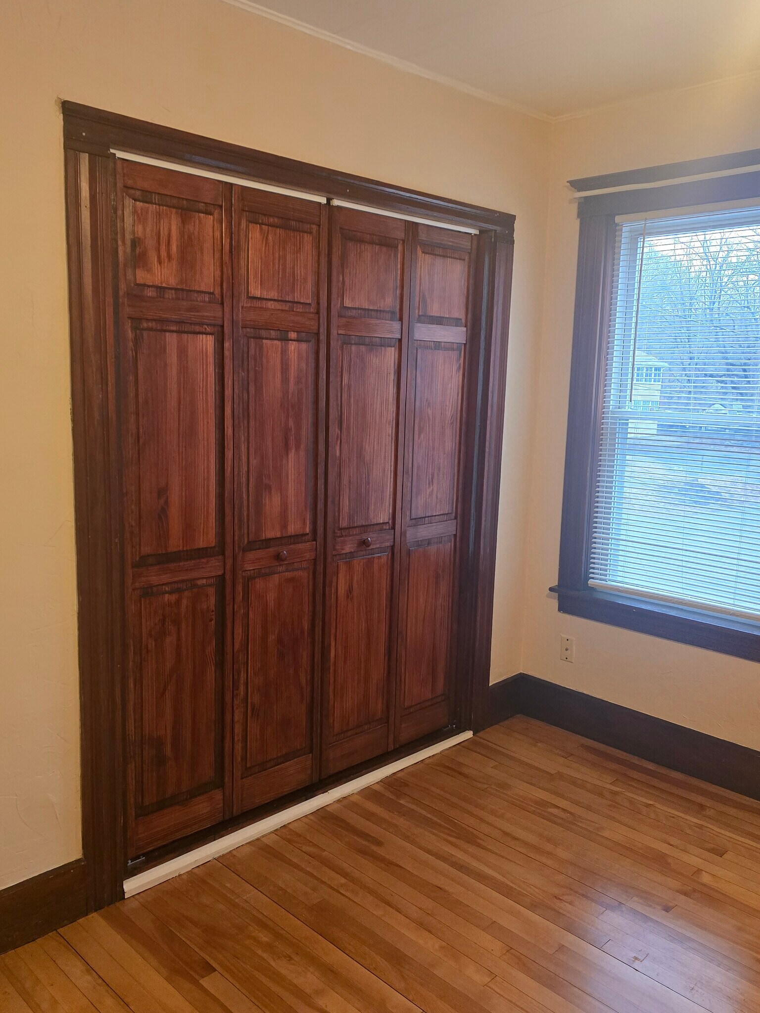 Building Photo - 260 Walton St