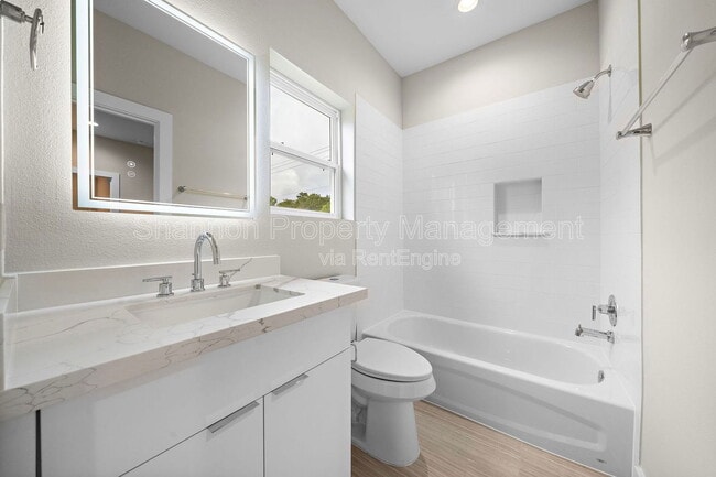 Building Photo - 28G Bucan St