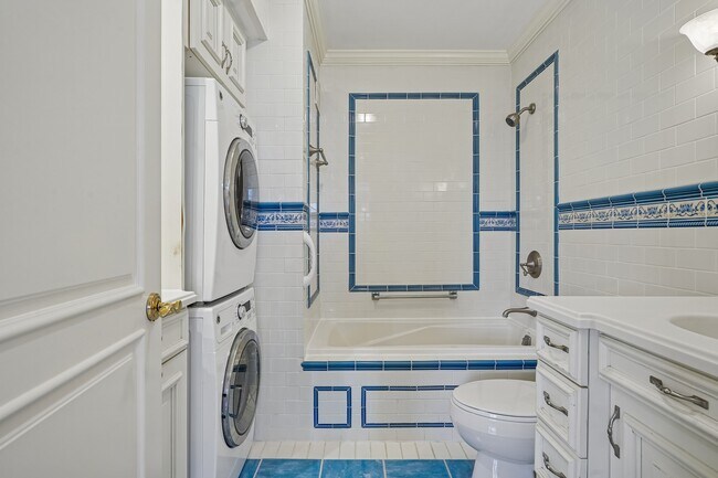 Building Photo - 1 Euclid Ave