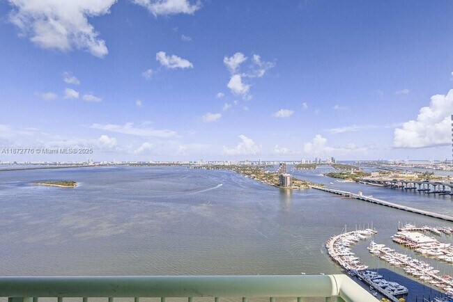 Building Photo - 1756 N Bayshore Dr