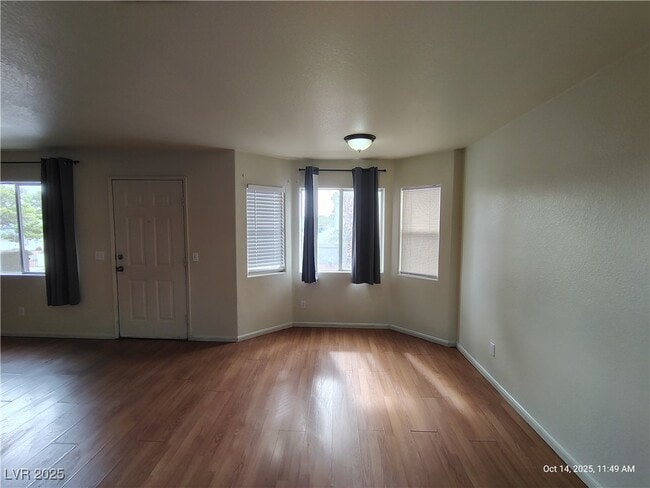 Building Photo - 6552 Wilma Ave