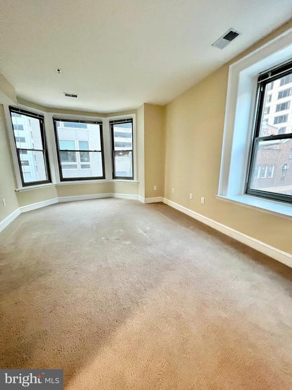 Building Photo - 1811 Chestnut St