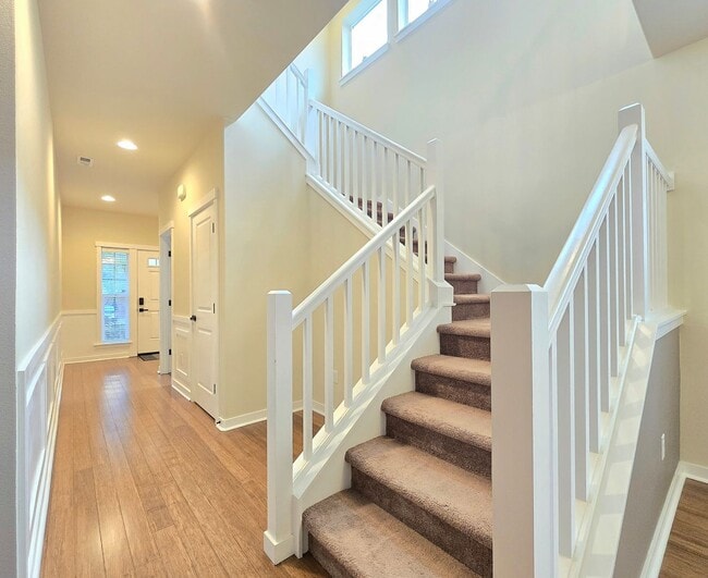 Building Photo - 4 Bedroom Home in Lake Stevens Now Available!