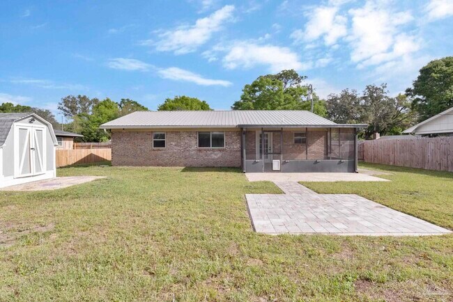 Building Photo - 2325 Merle Cir