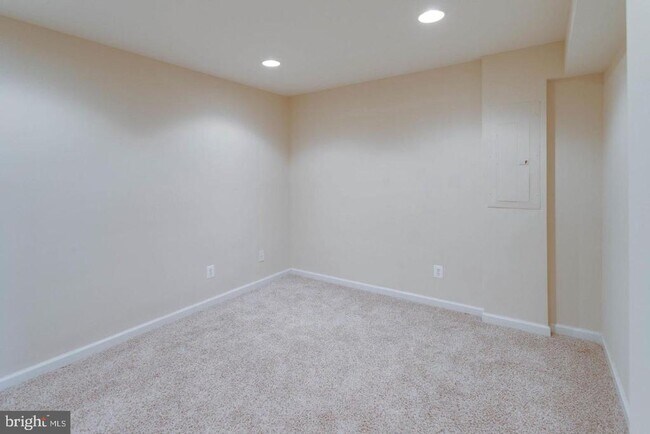 Building Photo - 12760 Manor Hall Ct