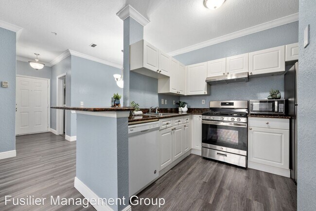 Building Photo - 2 br, 2 bath House - 3349 S Kirkman Rd. # ...