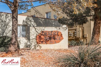 Building Photo - Quiet Ivins 2 Bed, 2 Bath Condo with Patio...