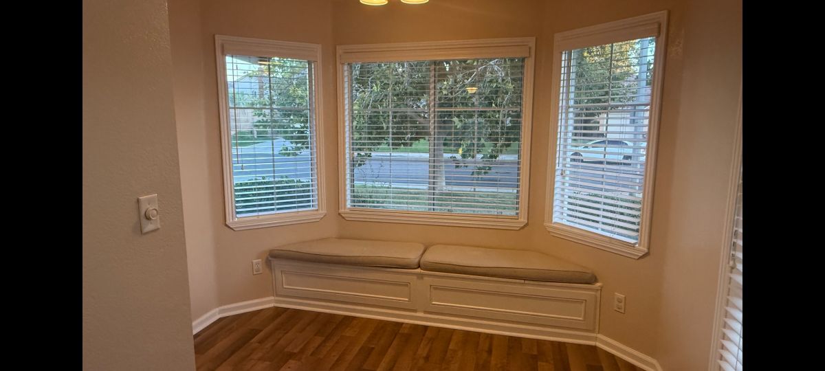 Building Photo - 3143 Mariposa Ave