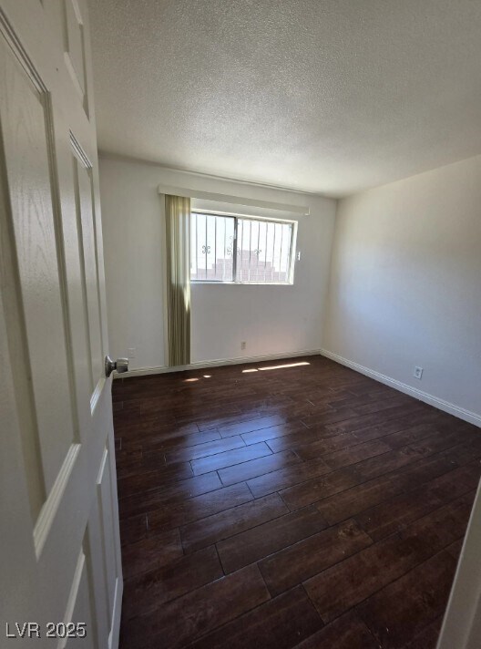 Building Photo - 2636 Lynnwood St