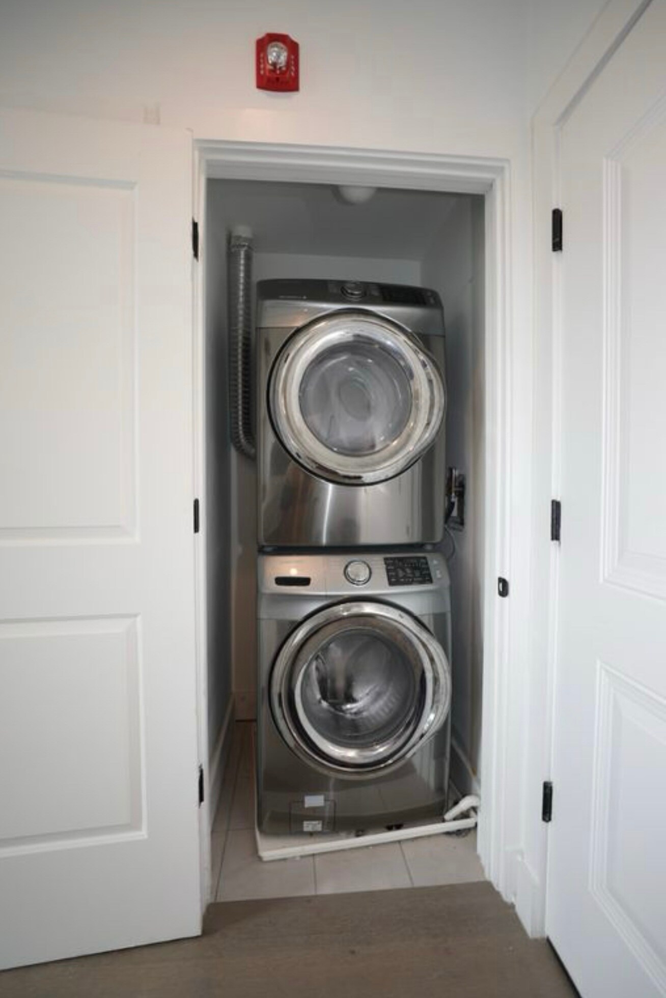 In-unit washer and dryer - 1402 H St NE