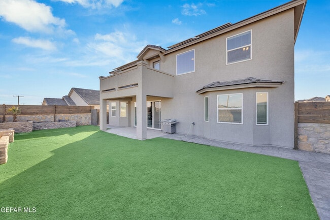 Building Photo - 912 Crystal Deer Dr