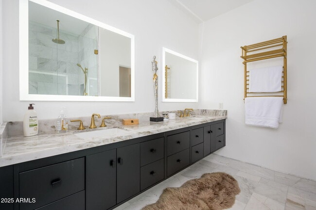 Building Photo - 25810 N Abajo Dr