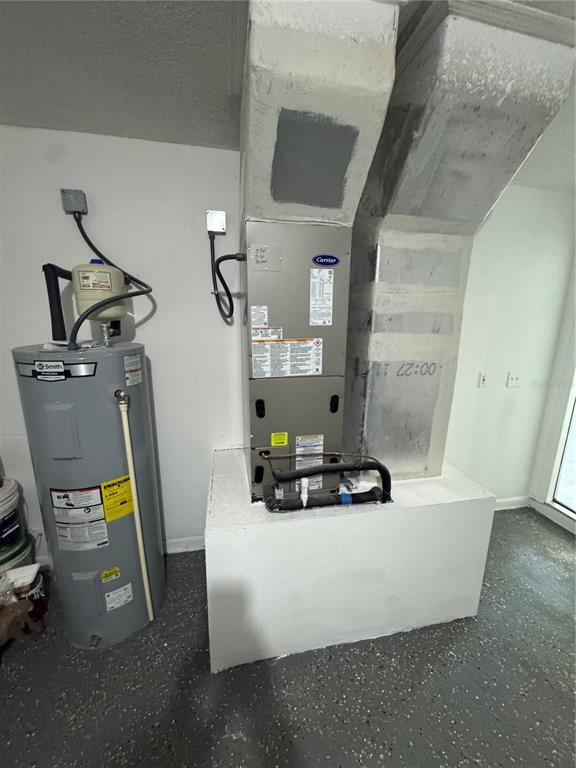 Building Photo - 8448 Balm St