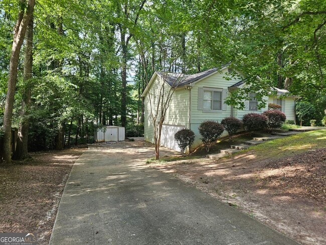 Building Photo - 344 Summer Pl