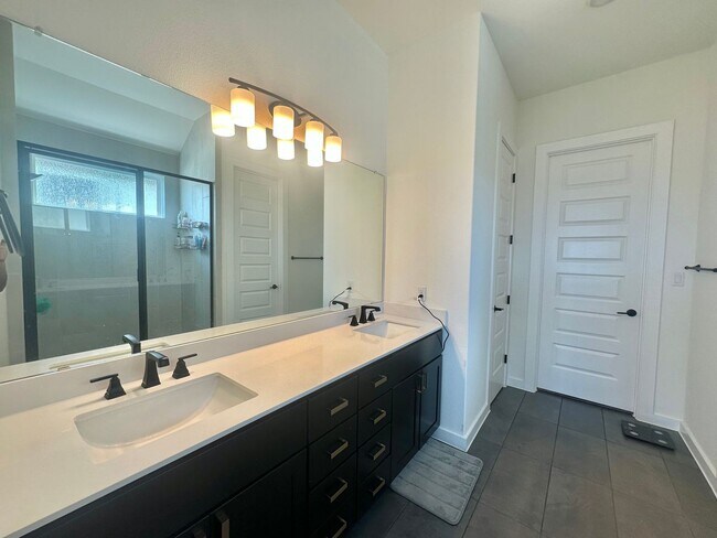 Building Photo - 137 Alfalfa Dr