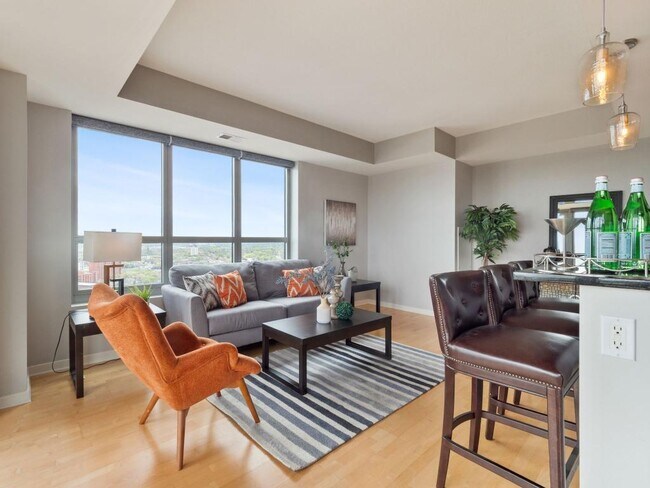 Building Photo - 929 Portland Ave