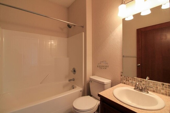 Building Photo - 4803 Catalonia Dr