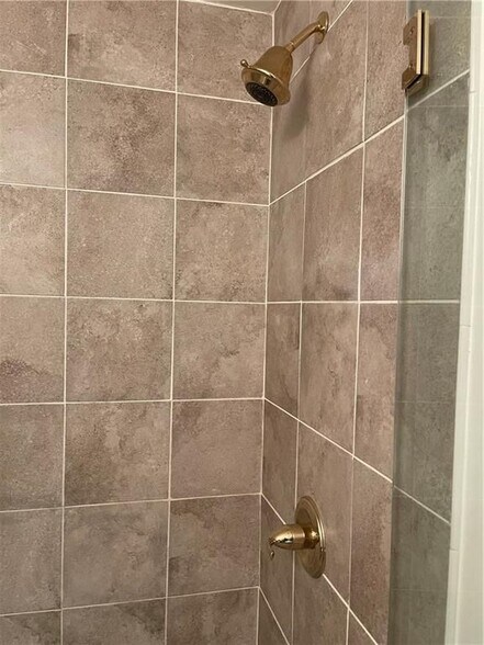 Building Photo - 981 Brownstone Ln SW