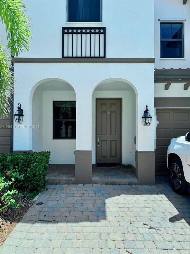 Building Photo - 8871 NW 103rd Pl