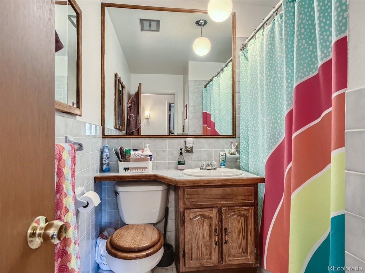 Upstairs shared bathroom - 12472 W Mississippi Ave