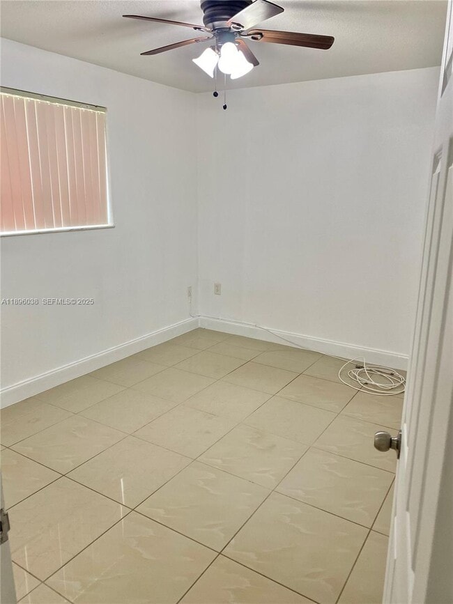 Building Photo - 12 Andros Rd