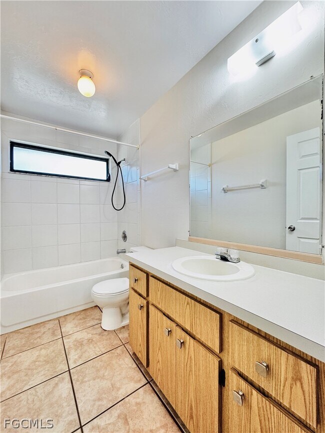 Building Photo - 17405 E Carnegie Cir