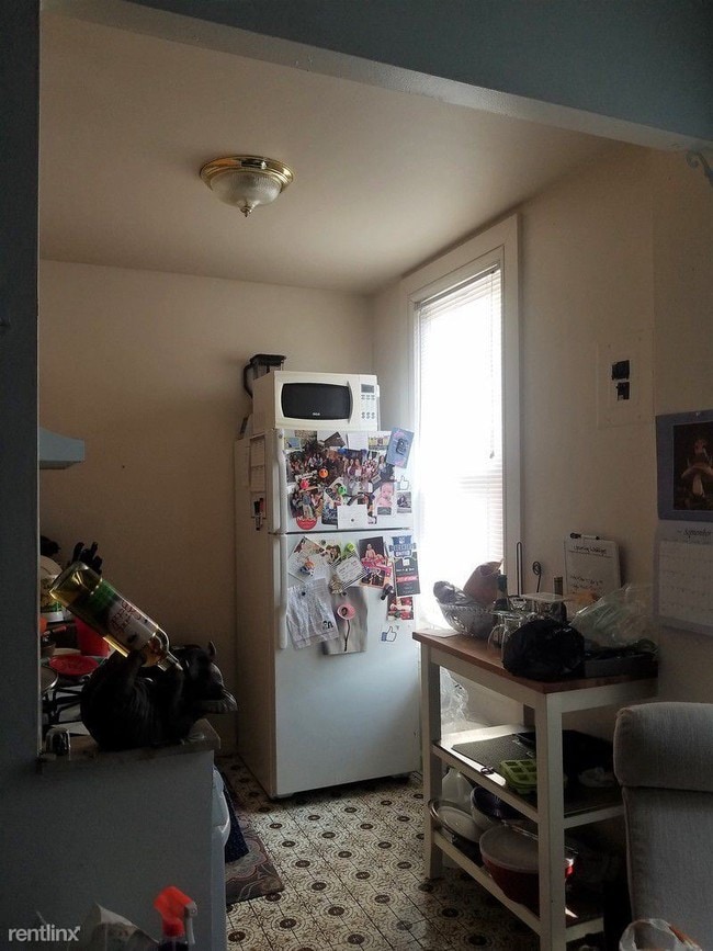 Building Photo - 2 br, 1 bath  - 3085 32nd St