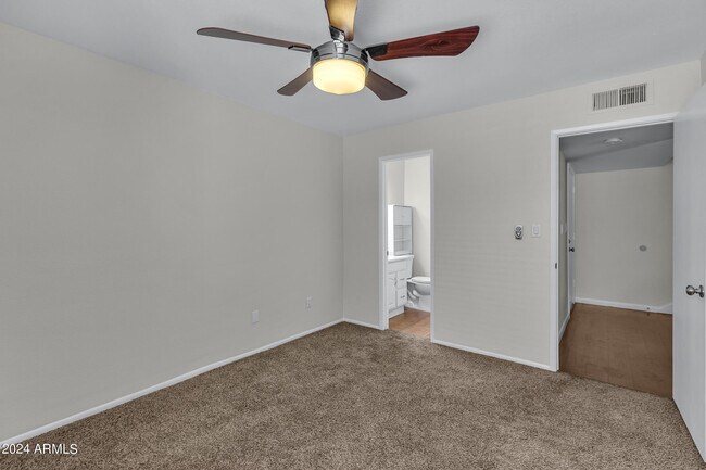 Building Photo - 6816 S Snyder Ln