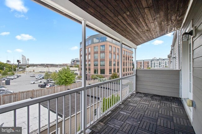 Building Photo - 1324 Race St