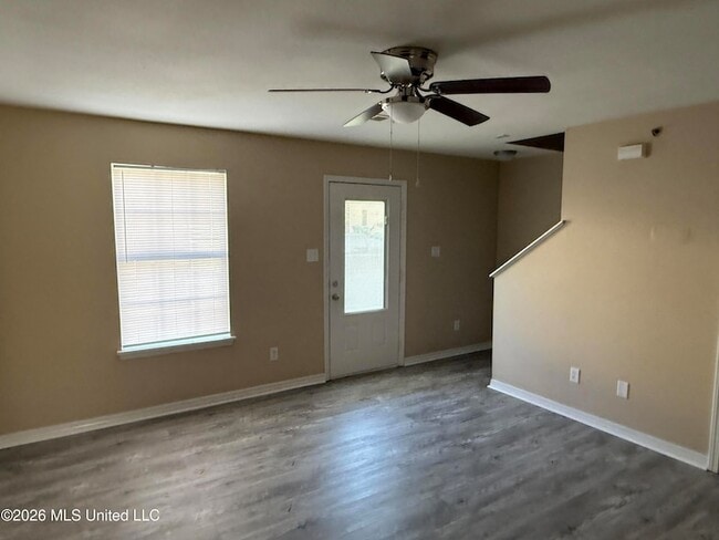 Building Photo - 1339 Foxwood Pl