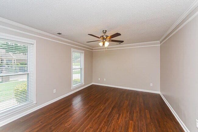 Building Photo - Spacious 4 Bedroom Memphis Home