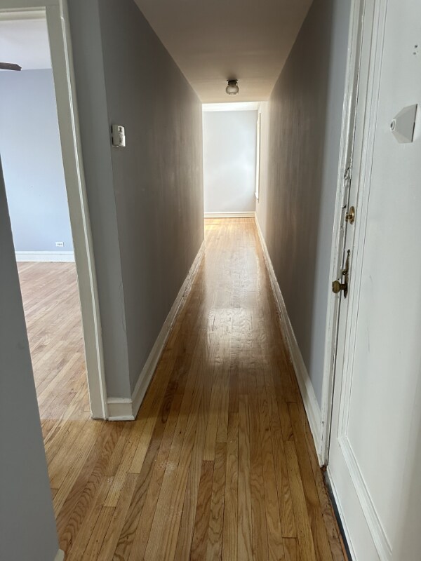 Building Photo - 5031 N Harding Ave
