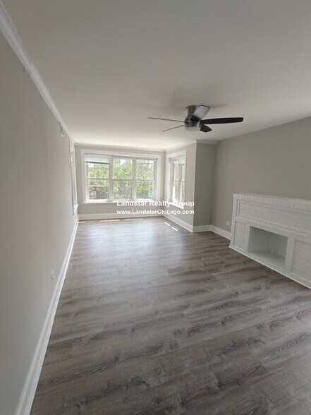 Building Photo - 6312 N Oakley Ave