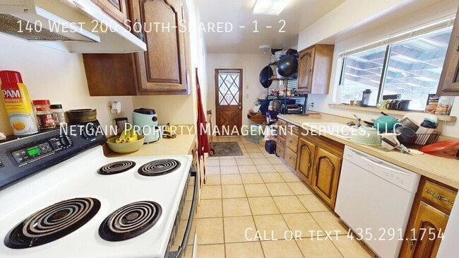 Building Photo - 140 W 200 S