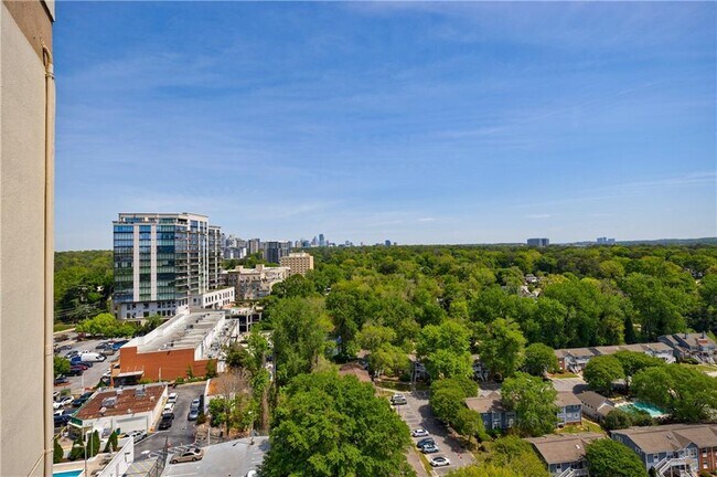 Building Photo - 2161 Peachtree Rd NE