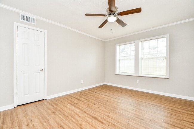 Building Photo - 1907 Lafferty Rd