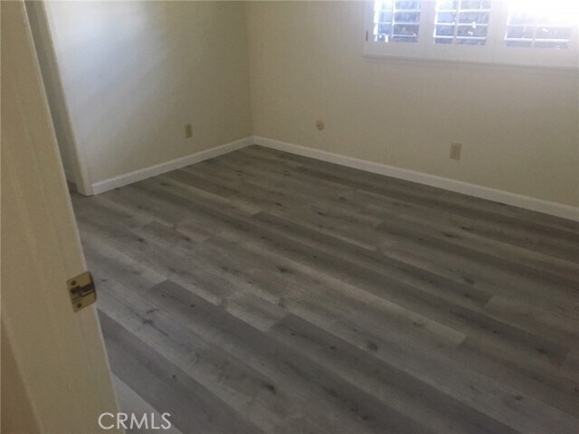 Building Photo - 1559 Royal Way