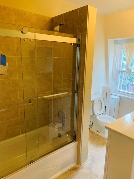 Building Photo - 145 Carpenter Ave