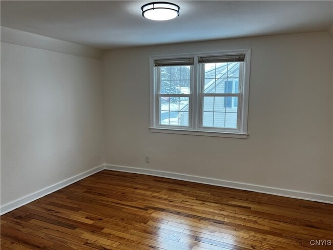 Building Photo - 435 French Rd