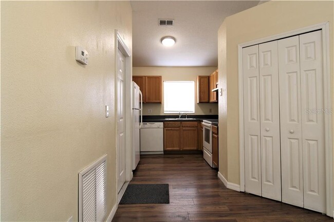 Building Photo - 1720 Sage Creek Ct