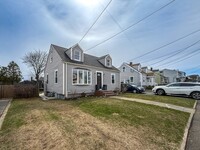Building Photo - 171 Charger St