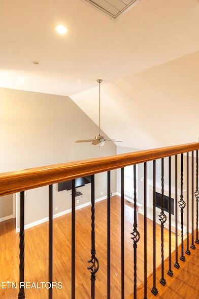 Building Photo - 1100 Winterberry Ln