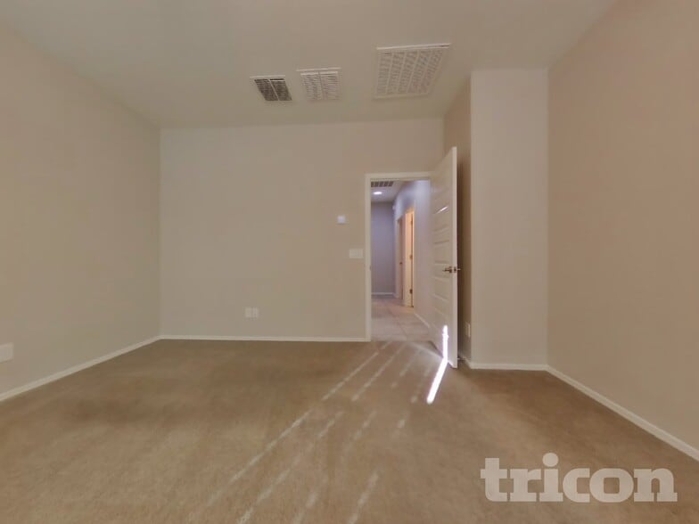 Building Photo - 4217 S 181st Ln