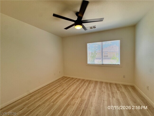 Building Photo - 10921 Calcedonian St