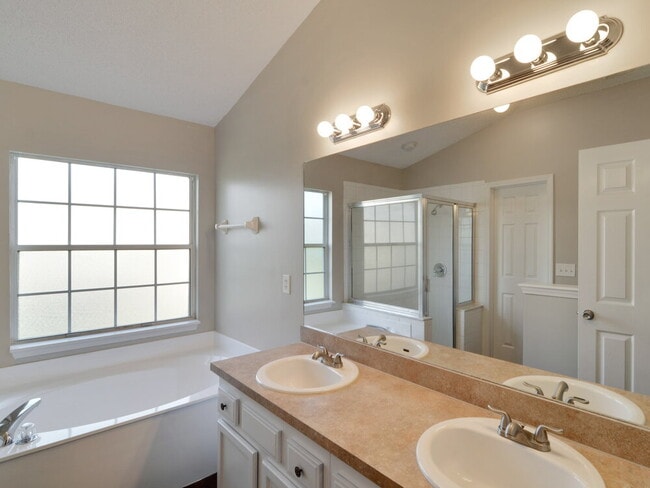 Building Photo - 1360 Keel Ct